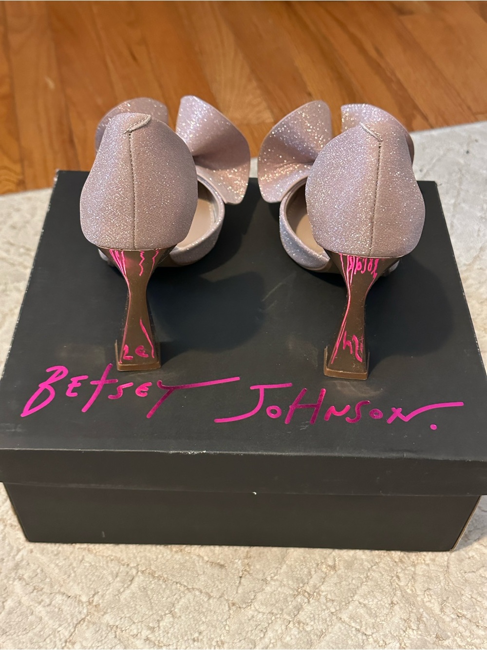 Betsey Johnson Glitter Dusty Pink Pointed-Toe Bow Heels (Champagne) - Picture 3 of 5